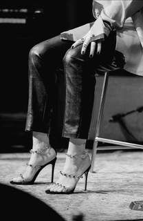 Jessie J feet photo thumbnail