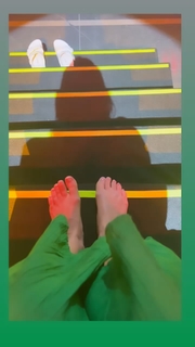 Jessie J feet photo thumbnail