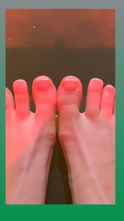 Jessie J feet photo thumbnail