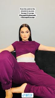 Jessie J feet photo thumbnail