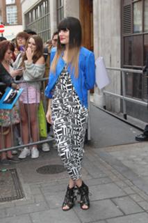 Jessie J feet photo thumbnail