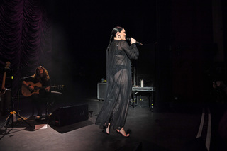 Jessie J feet photo thumbnail