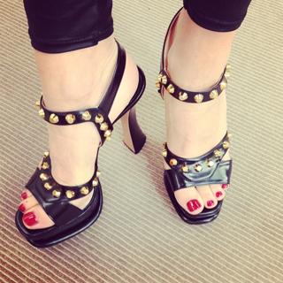 Jessie J feet photo thumbnail