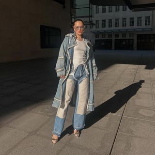 Jessie J feet photo thumbnail