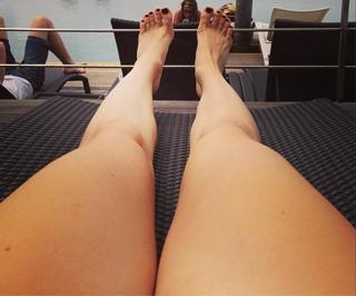 Jessie J feet photo thumbnail