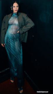 Jessie J feet photo 10