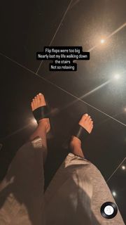 Jessie J feet photo 5