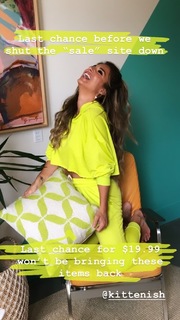Jessie James Decker feet photo thumbnail
