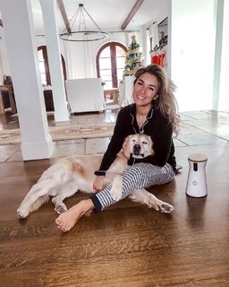 Jessie James Decker feet photo thumbnail