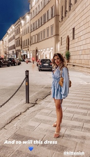 Jessie James Decker feet photo thumbnail