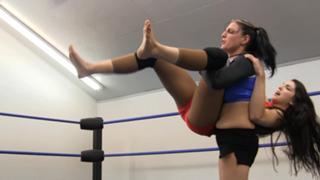 Jessie McKay feet photo thumbnail