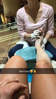 Jessie McKay feet photo thumbnail