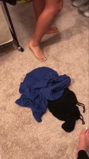 Jessie McKay feet photo thumbnail