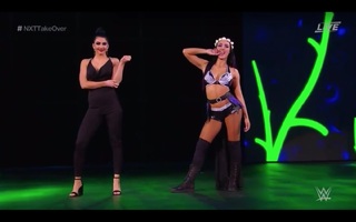 Jessie McKay feet photo thumbnail