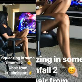 Jessie McKay feet photo thumbnail