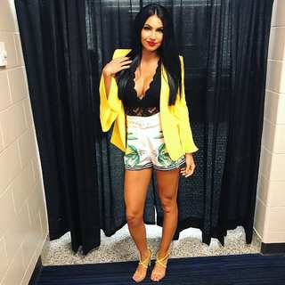 Jessie McKay feet photo thumbnail