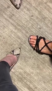 Jessie McKay feet photo thumbnail