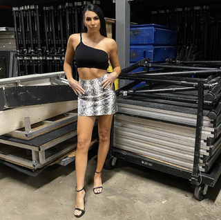 Jessie McKay feet photo thumbnail