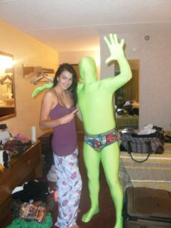 Jessie McKay feet photo thumbnail