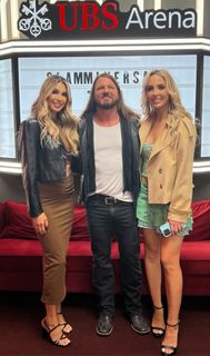 Jessie McKay feet photo thumbnail