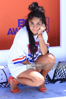 Jessie Reyez feet photo 14
