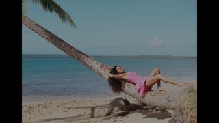Jessie Reyez feet photo 15
