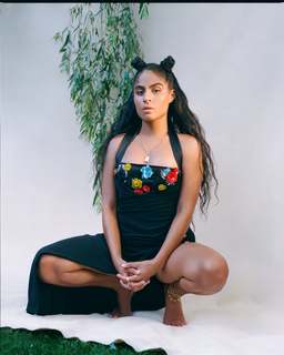 Jessie Reyez feet photo 13