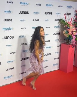 Jessie Reyez feet photo 18