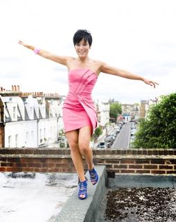 Jessie Wallace feet photo 2