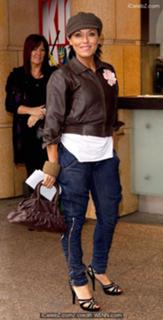 Jessie Wallace feet photo 10