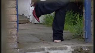 Jessie Wallace feet photo 6