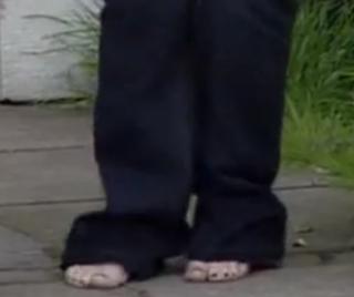 Jessie Wallace feet photo 4