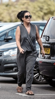 Jessie Wallace feet photo 15