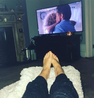 Jessie Wallace feet photo 13