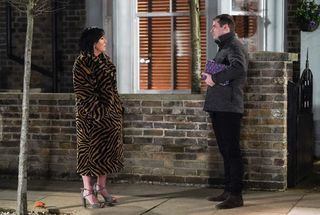 Jessie Wallace feet photo 6