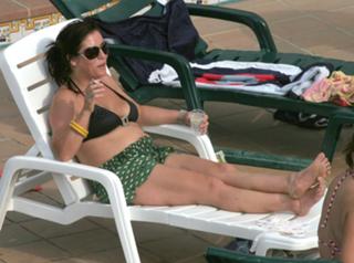 Jessie Wallace feet photo 18