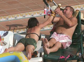 Jessie Wallace feet photo 9