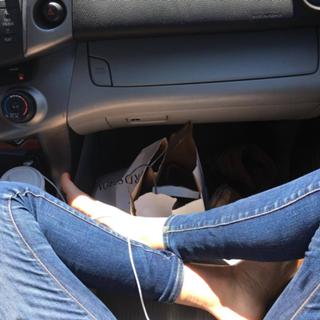 Jessy Schram feet photo thumbnail