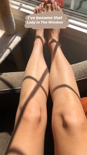 Jessy Schram feet photo thumbnail