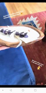 Jessy Schram feet photo thumbnail