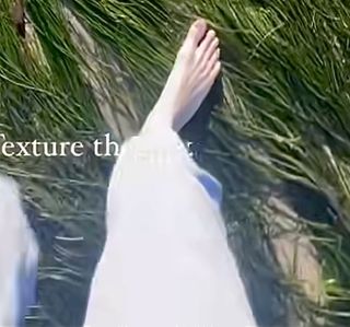 Jessy Schram feet photo thumbnail