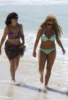 Jesy Nelson feet photo thumbnail