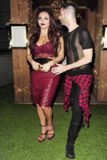 Jesy Nelson feet photo thumbnail