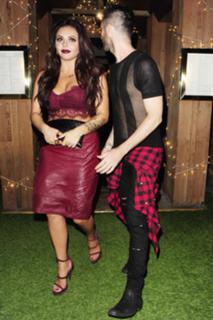 Jesy Nelson feet photo thumbnail