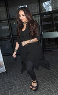 Jesy Nelson feet photo thumbnail