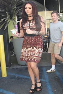 Jesy Nelson feet photo thumbnail