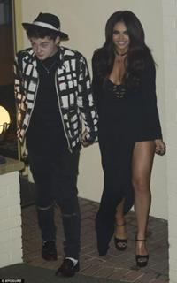 Jesy Nelson feet photo thumbnail
