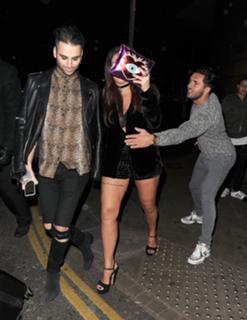 Jesy Nelson feet photo thumbnail