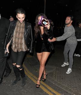 Jesy Nelson feet photo thumbnail