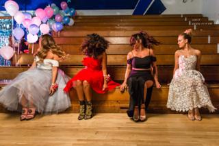 Jesy Nelson feet photo thumbnail